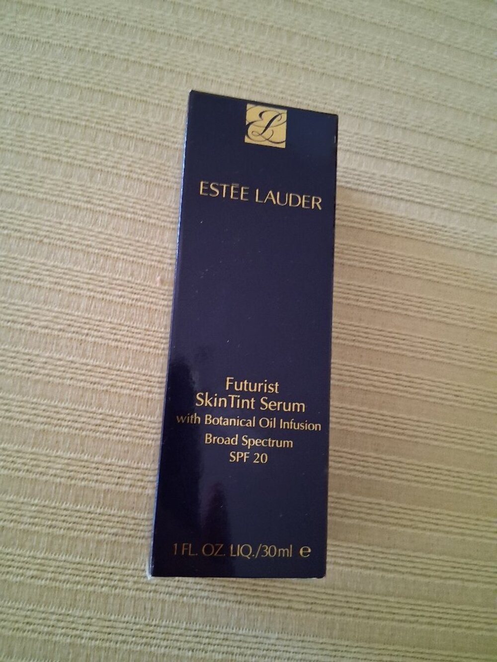 Estee Lauder Futurist Skin Tint Serum color is 1N2 Ecru